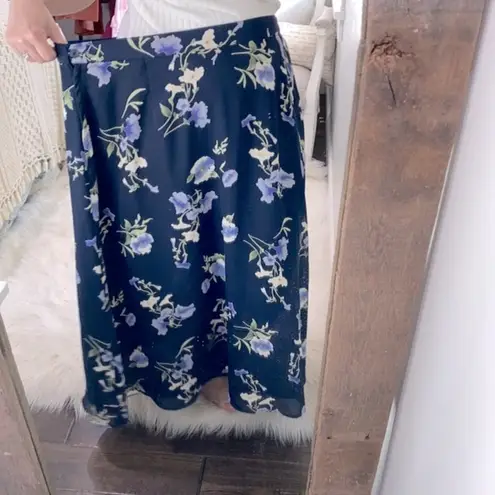 Lane Bryant Vintage  navy blue floral skirt size 22/24