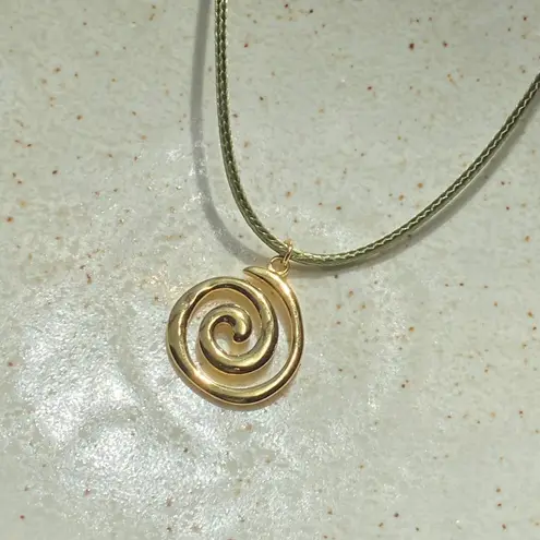 Handmade gold tone stainless steel spiral swirl uzumaki funky boho grunge style necklace🌀