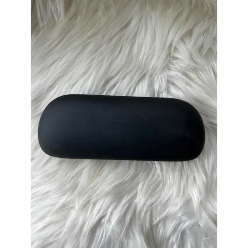 Kenneth Cole  Eyewear Case - Stylish Black Protective Storage