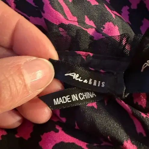 Ali & Kris Pink and Black Patterned intimate Dress Sz M. Adjustable Straps.