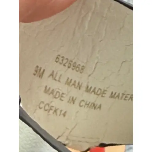 Isola Snakeskin Print Thong Sandals Silver Accent Buckle Strap Size 9M