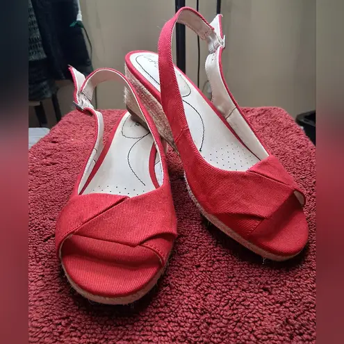 Life Stride NWOT Red Espadrille Slingback Sandals