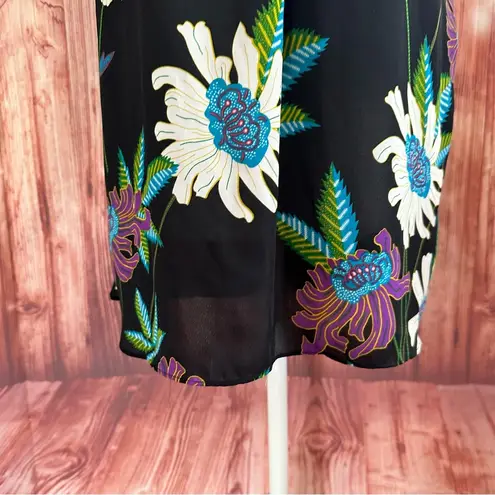 Violet+Claire  Black Floral Print V Neck Shell Tank Top