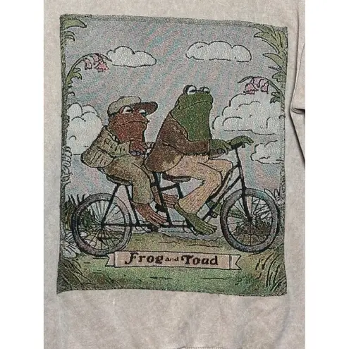 Frog and Toad Sweatshirt Tapestry Crewneck Casual Tan Pullover Size S Unisex