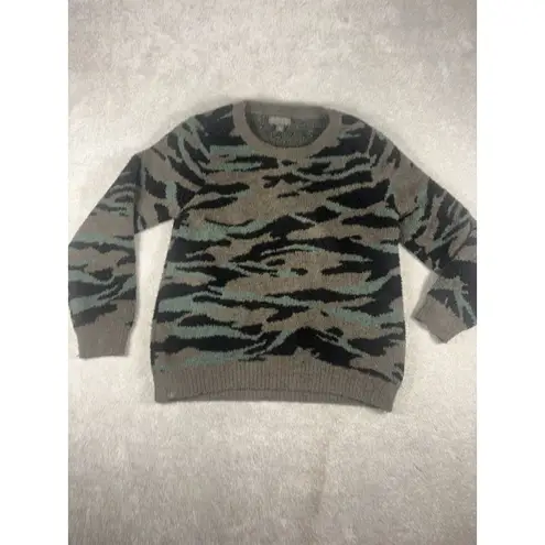 Barefoot Dreams CozyChic Seaside Crew Neck Pullover Sweater Camo Size Large