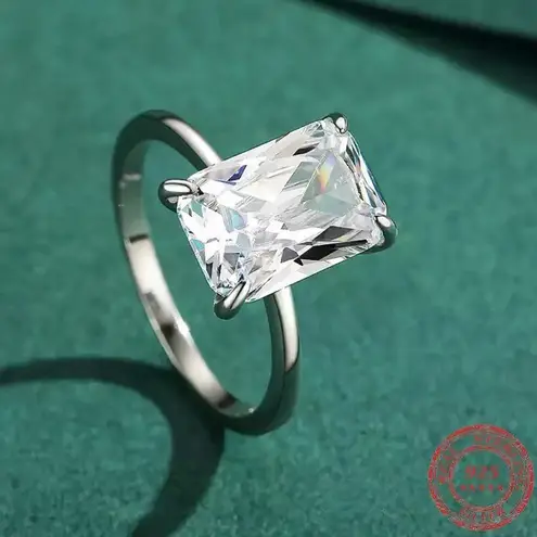 Sterling Silver SIZE 9 925 Emerald Cut CZ Ring