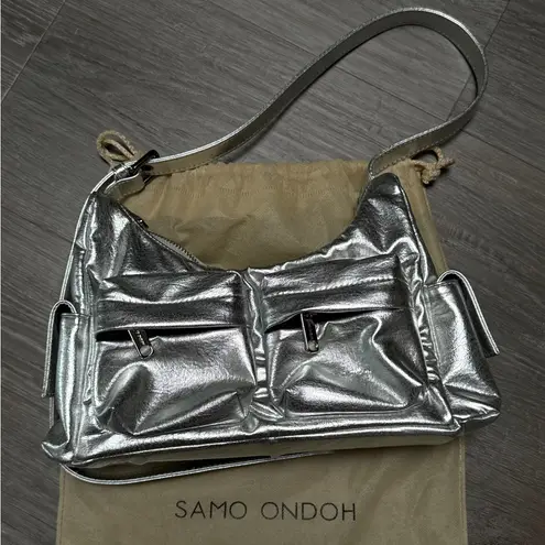 samo ondoh pocket mug bag M nappa silver