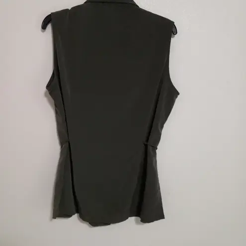 Kathie Lee Sleeveless Button Front Tie Back Collared Top in Army Green Size L