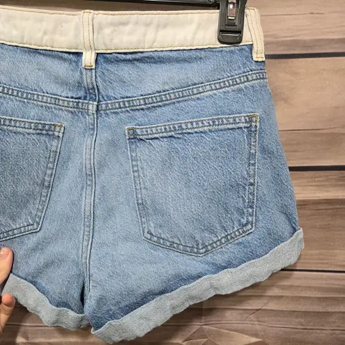 PacSun  Two Tone Light Wash High Waisted Mom Short Womens Denim Shorts Size 26