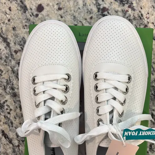 Tommy Bahama  memory foam Perforated White Lace Up Sneakers - Image 6