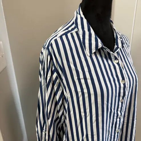 Jane and Delancey Long Sleeve Button Down Blue White Stripe Button Back Detail 2X - Image 5