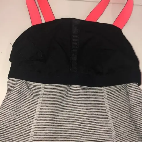 Lululemon Women’s  tank top 