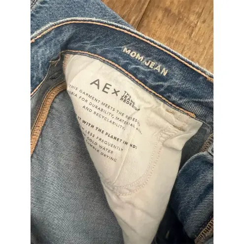 American Eagle Women's Mom Jeans Size 4 Blue High Rise Relaxed Fit