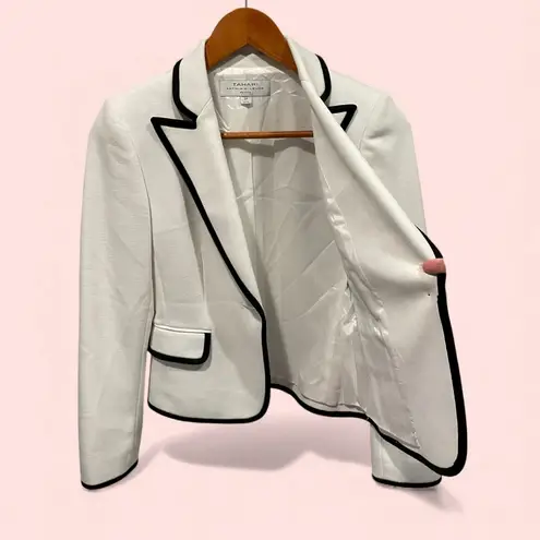 Tahari Cute white black trim reverse tuxedo chunky button blazer pockets rose