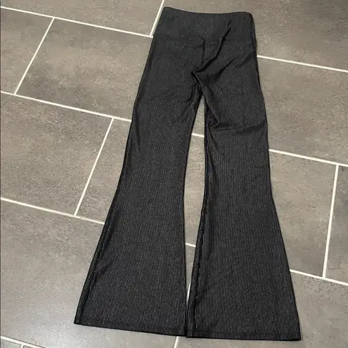 Carbon38 Flared Shimmer Pant size Small Black
