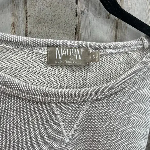 Nation Ltd Womens Gray Herringbone Distressed Raw Seam Sweater Sweatshirt Small