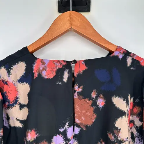 Evereve Lua Blurry Floral Blouse size XS Long Sleeve Crew Neck NWT Top