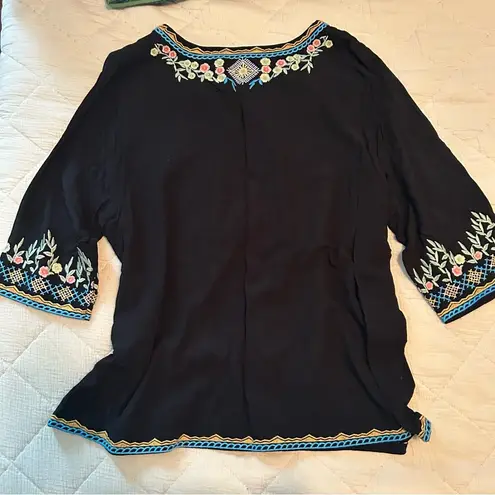 Embroidered Black Women's Top Size L