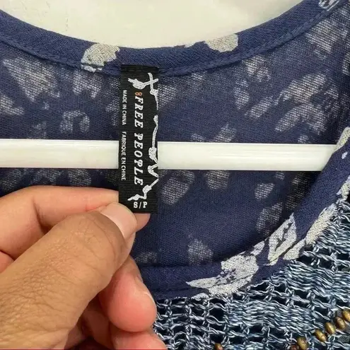 Free People  Blue Tan Crochet Beaded Accents Floral Print Sleeveless Top …