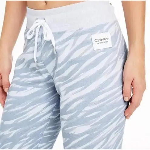 Calvin Klein  Sweatpants Womens Camouflage Jogger Cutoff Capri - Size Medium - Image 1