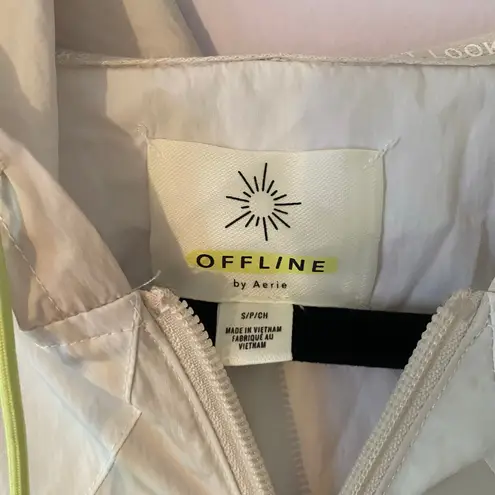 Aerie Offline  Cream Cropped Windbreaker Jacket Transitional Women's size Small
