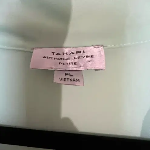Tahari Arthur S. Levine Petite Sleeveless Blouse – Size PL