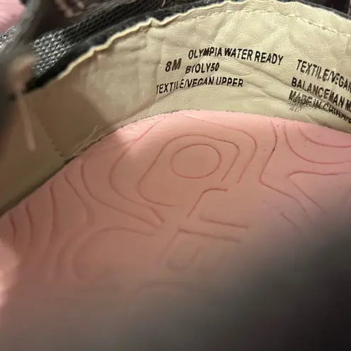 Jbu gray sandal shoe size 8 M