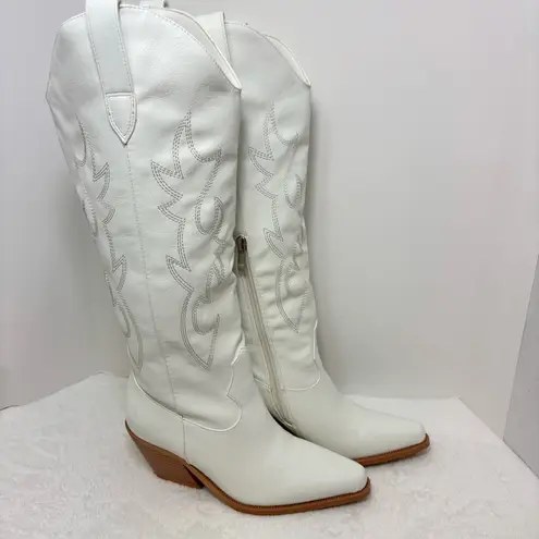 White Western Cowgirl Faux Leather Boots Size 5