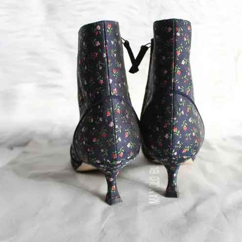 Manolo Blahnik  Baylow Navy Floral Embroidered Jacquard Pointed Toe Ankle Boot