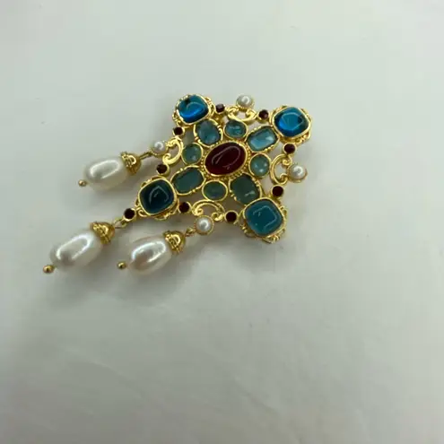 Elegant Pendant with Pearls Gold Red & Blue Gems from Metopolitian Museum of Art
