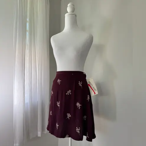 NWT Vintage Y2K Britland Maroon Floral Print Mini Skirt Red