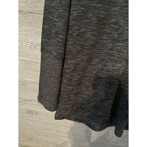 prAna Women’s Long Sleeve Dark Grey V-Neck Top small