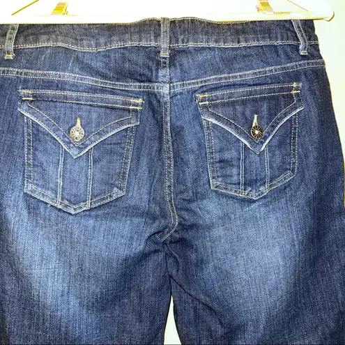 Simply Vera, Vera Wang Simply Vera/Vera Wang Dark Wash Straight Leg Back Button Pocket Size 12 Jean