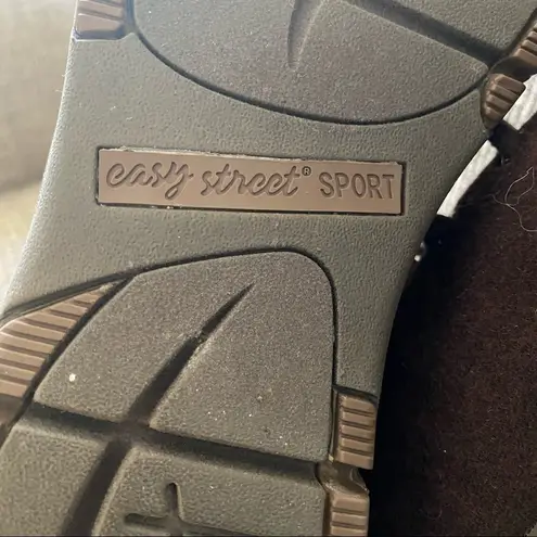 Easy Street Sport Sneaker boots