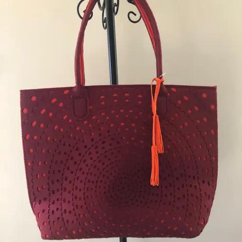 Punctuate Burgundy Real Wool felt Shoulder Tote NWOT Red