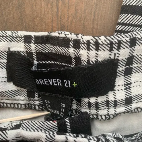 Forever 21 Black and White Plaid Check Pants size 2X