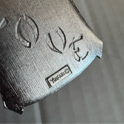 Trifari Ming Series Pagoda Symbol Black Pendant Enameled Signed Vintage LOVE