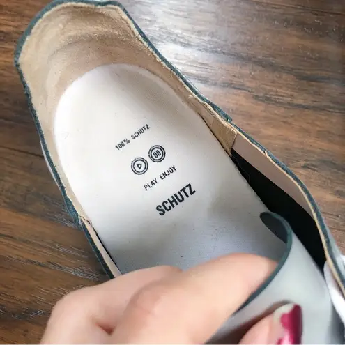 Schutz • Ofelia Prata Sneaker metallic silver lace up trainer court shoe