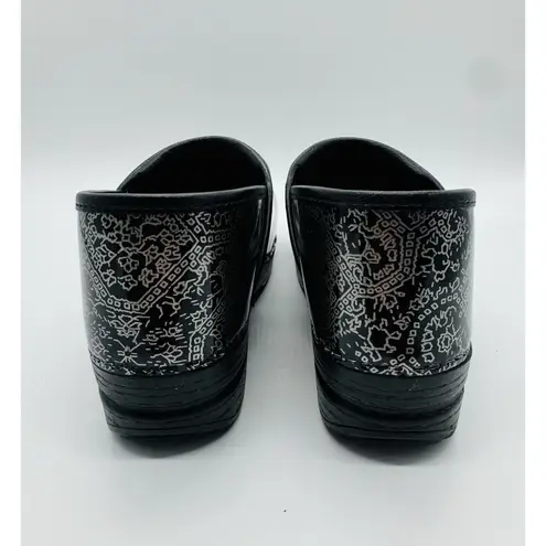 Dansko Professional Clogs Size 40 Floral Metallic Nursing Excellent Condition