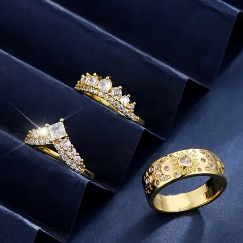 Gold Sun & Moon Bridal Ring Set CZ Crown Guard Rings Size 6 NWT