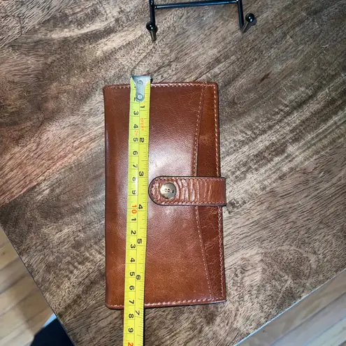 Lodis Toffee Leather Flap Bifold Wallet W Card Leather Snap Closure Internal Zip Brown