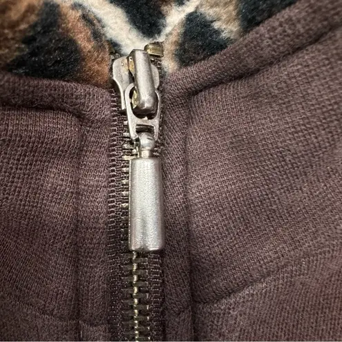 CHAUS NEW YORK Chaus Sport Brown Vest With Animal Print Fleece Lining & Trim Size Small