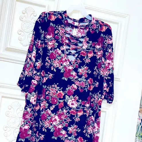 Boutique Pretty Short-Sleeve All-Over Floral Pattern MIDI T-Shirt Dress•So Soft & Comfy