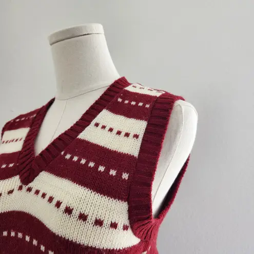 Vintage 70s Classic Casuals Red White Knit V Neck Sleeveless Sweater Vest XS