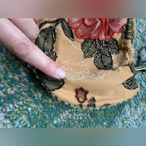 Vintage floral beaded boho shell frame chain strap purse Tan