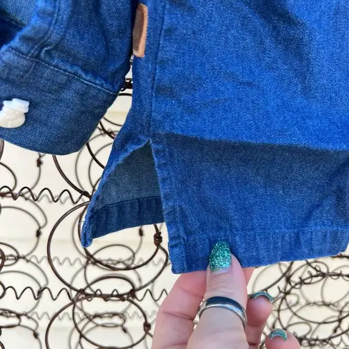 Vintage 90s Country Winter Christmas scene embroidered Jean denim shirt shacket Size 2X