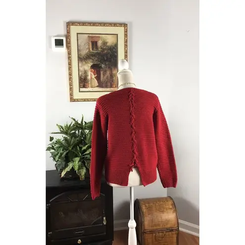 Ivy Rose Women’s Size M Red V