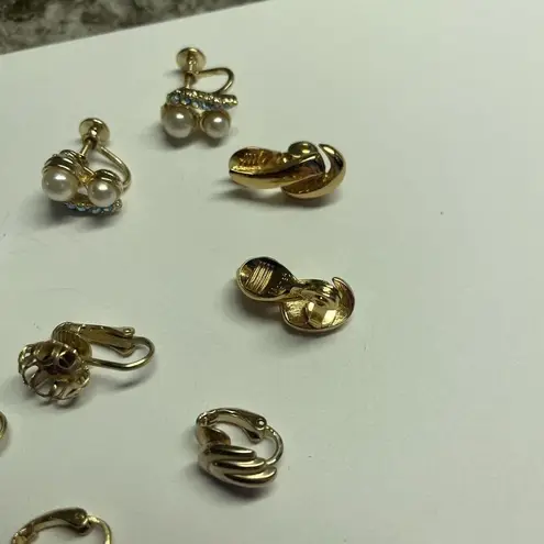 Monet Lot Of 6 Vintage Clip-on Screw On Costume Earrings Gold Tone 1 Signed 