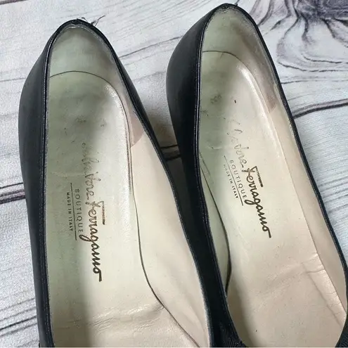 Salvatore Ferragamo Vtg Boutique Classic Block Heels Pumps US 8 AA Career Office