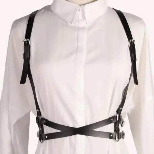Harness Criss Cross Belt O Ring New